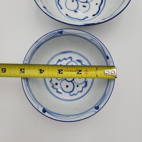 Three Hand Painted Porcelain Blue and White Nesting Chinese Rice Bowls - Picture 13 of 13